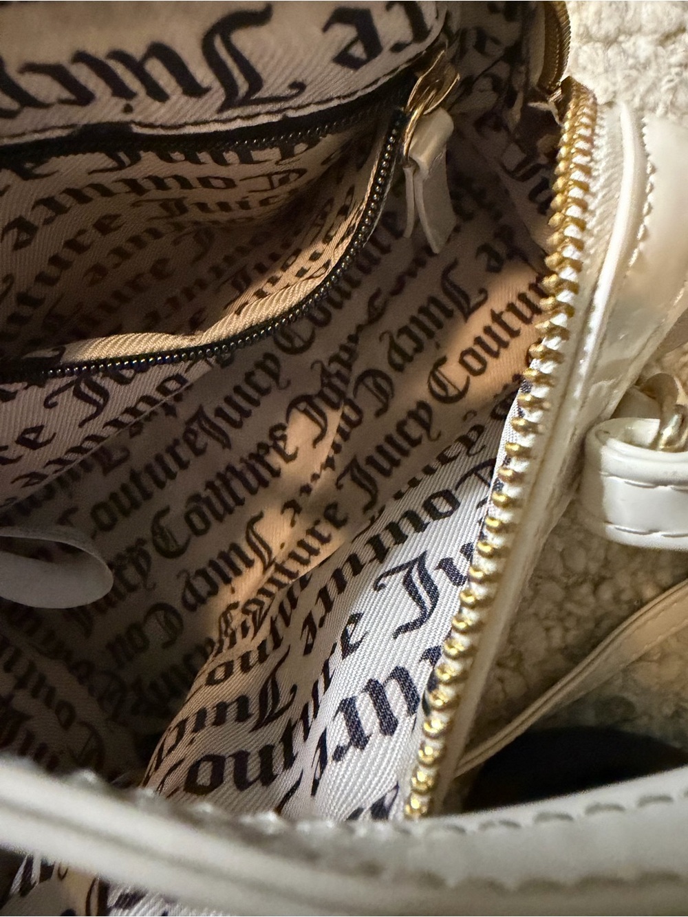Juicy Couture White Monogram Satchel Handbag with Heart Charm - Picture 4 of 9